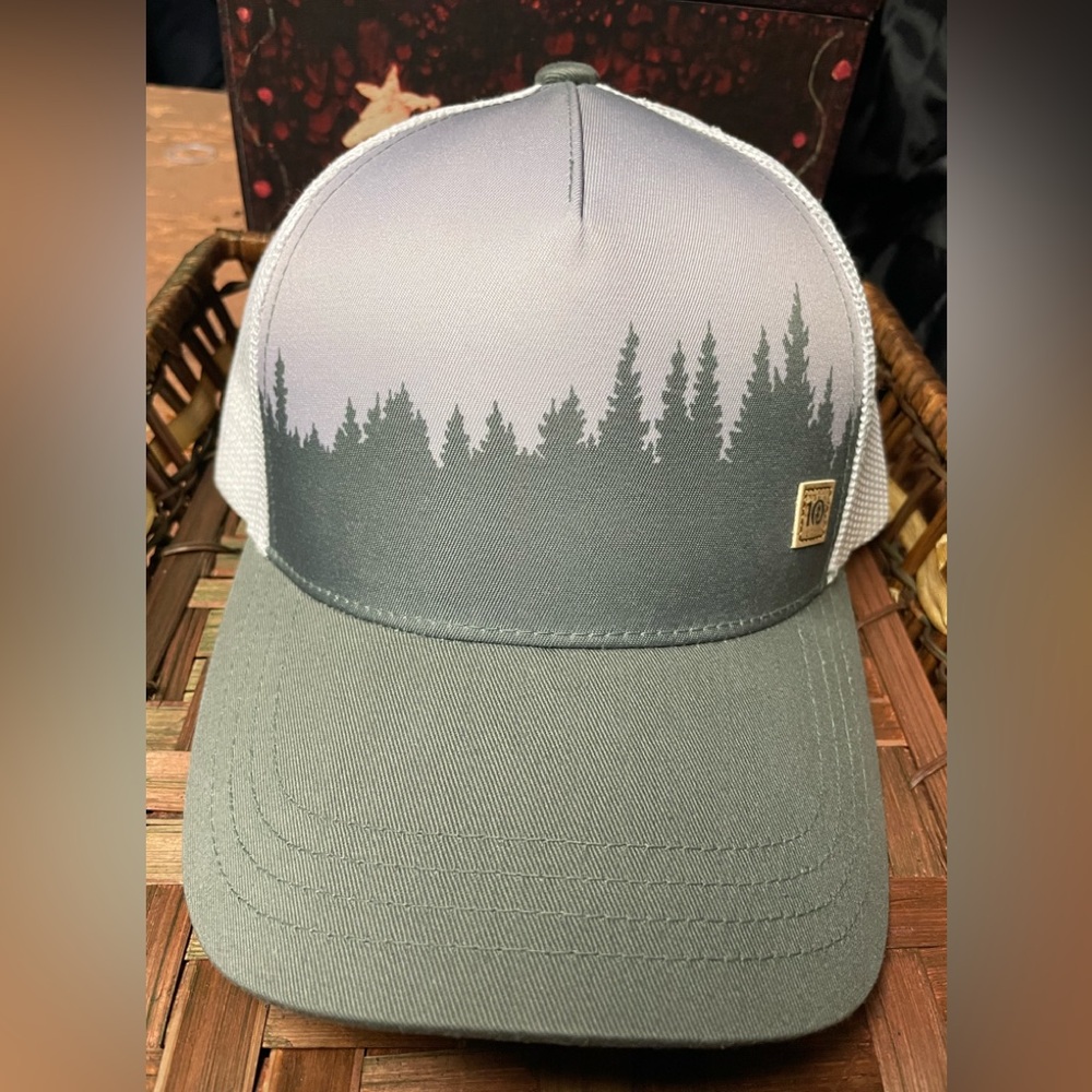 Tentree Forest Silhouette Trucker Hat - Gray & White
